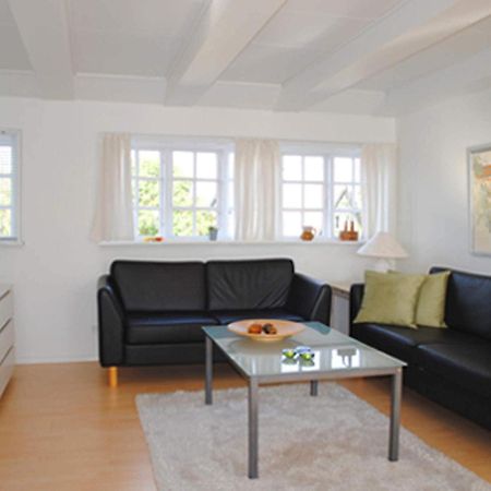 4 Person Holiday Home In Svaneke Esterno foto
